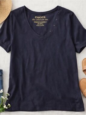 Chico’s Ultimate Tee Size 2 Large Navy V Neck Cotton Top button neckline